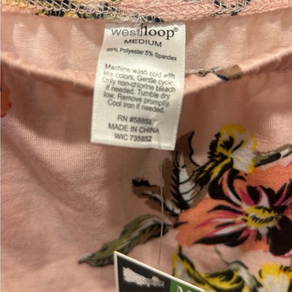 West loop off the shoulder dress Floral Medium NWT - Picture 2 of 8